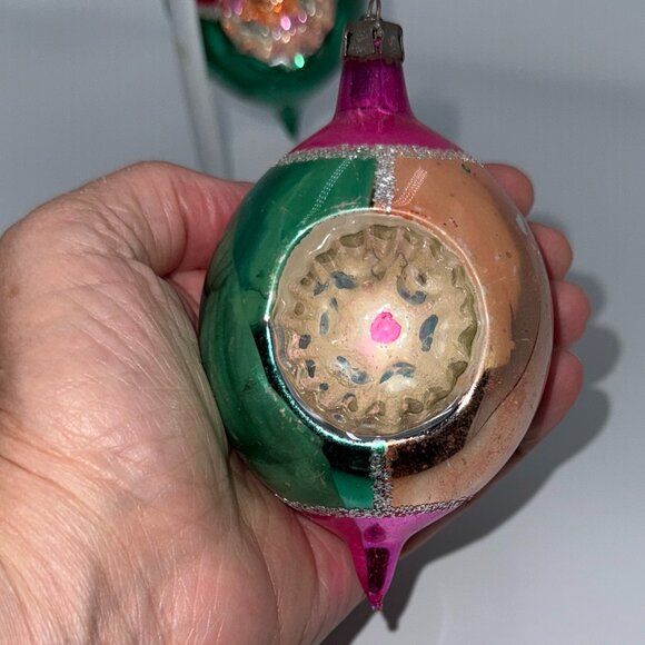 2 VTG MERCURY MICA GLASS INDENT HANDPAINTED CHRISTMAS ORNAMENTS Teardrop Pinks - Picture 5 of 14